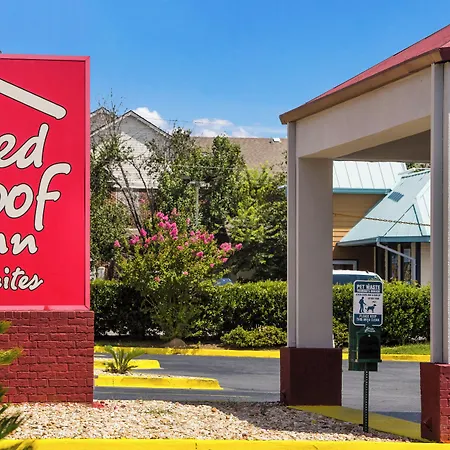 Red Roof Inn & Suites Statesboro - University-3