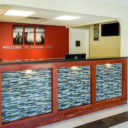 Rodeway Inn Panama City-3