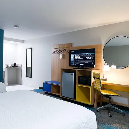 Days Inn & Suites By Wyndham Santa Rosa, Nm-3