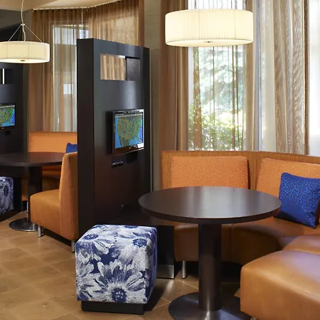 Courtyard By Marriott Detroit Warren-2