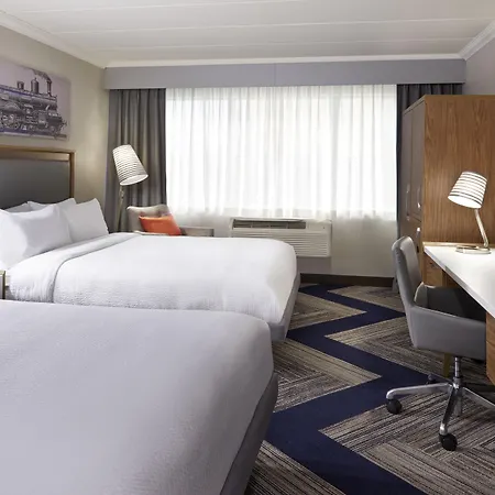 Four Points By Sheraton Windsor Downtown-2