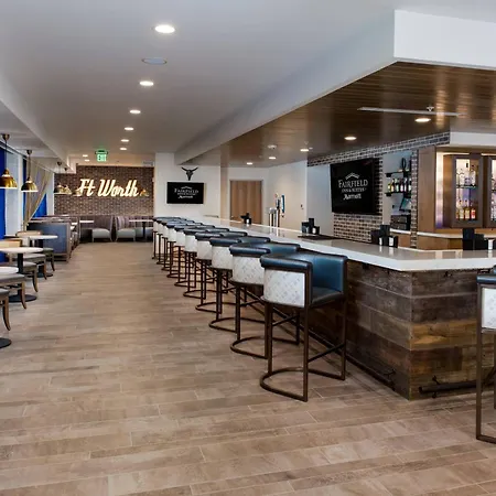 Fairfield Inn & Suites Fort Worth Downtown/Convention Center-2