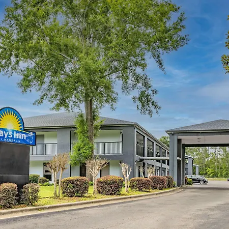 Days Inn By Wyndham Pensacola I-10-2