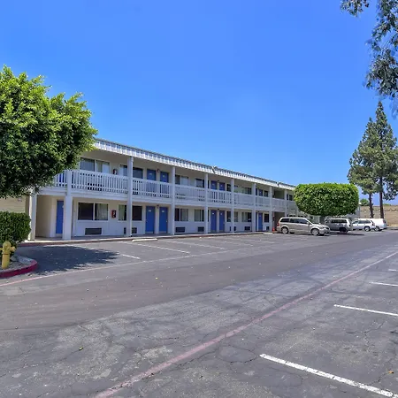 Motel 6-Claremont, Ca-3