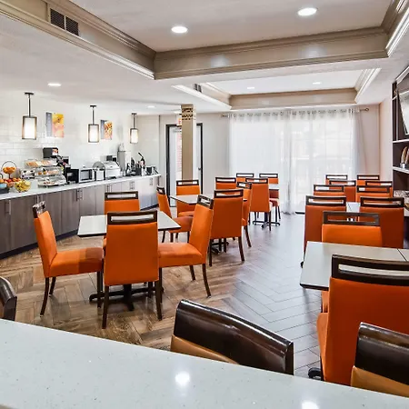 Clarion Pointe Addison - Dallas North-2