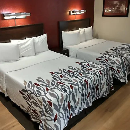 Red Roof Inn Santa Ana-2