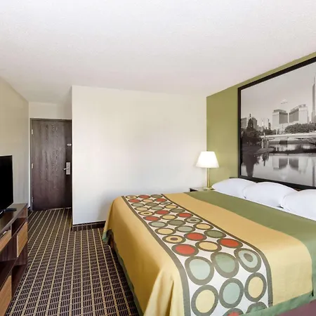 Super 8 By Wyndham Norfolk-3