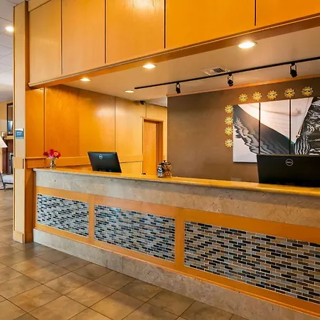 Best Western Plus Silverdale Beach Hotel-2