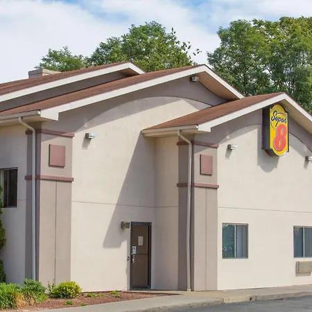 Super 8 By Wyndham Lewisburg-3