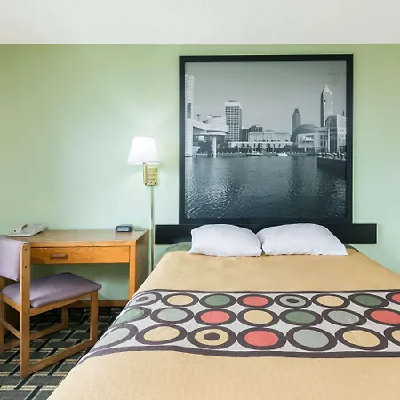 Super 8 By Wyndham Twinsburg/Cleveland Area-2