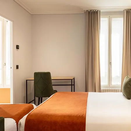 Hotel Espace Champerret-2