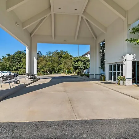 Clarion Inn Cranberry Township-2