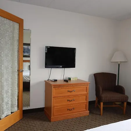 Americas Best Value Inn-3
