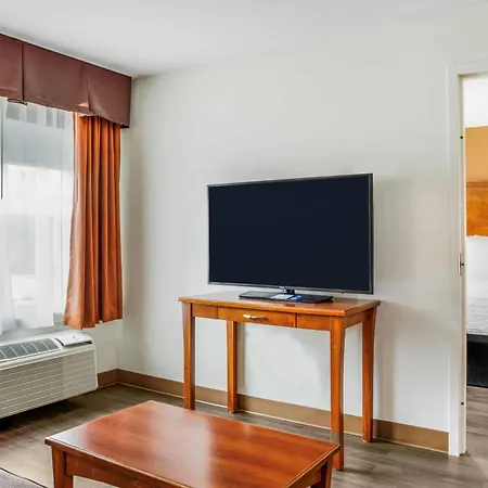 Days Inn & Suites By Wyndham Sherwood Park Edmonton-3