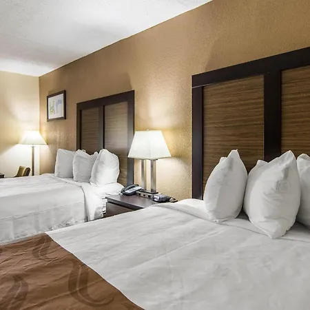 Quality Inn Forest City-3