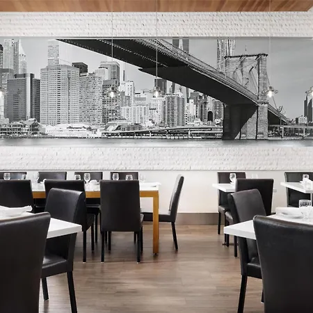Hilton Garden Inn Times Square Central-3