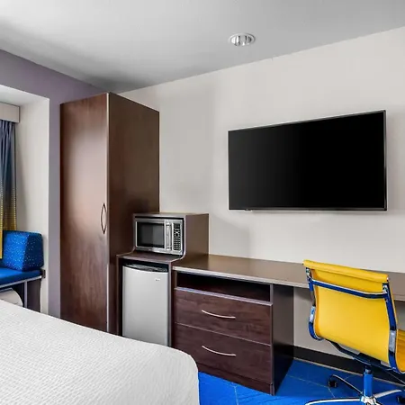 Microtel Inn & Suites By Wyndham Conway-3
