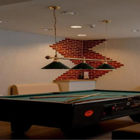Alpenhotel Edelweiss-3