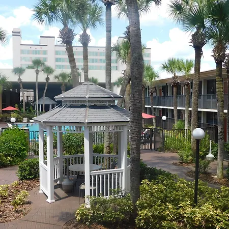 Ramada By Wyndham Kissimmee Gateway-2