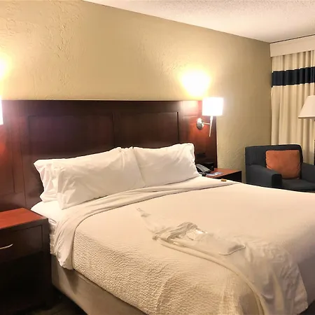 Marin Hilltop Hotel-3