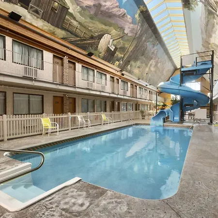 Days Inn By Wyndham Lethbridge-3