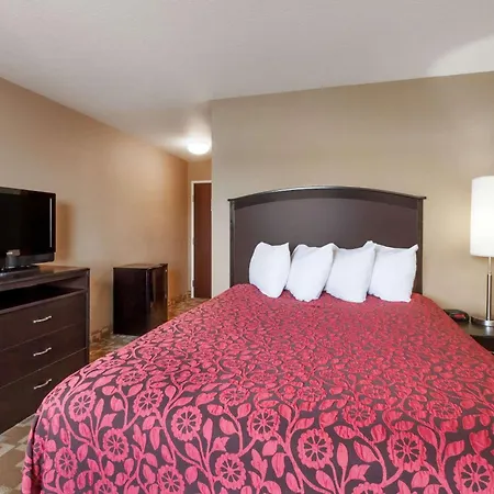 Days Inn By Wyndham Central City-3