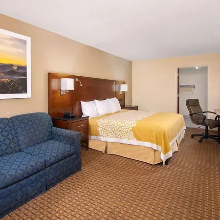Days Inn By Wyndham Thomaston-2