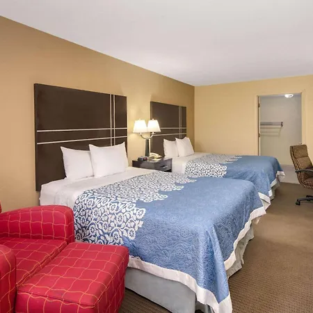 Days Inn By Wyndham Thomaston-3