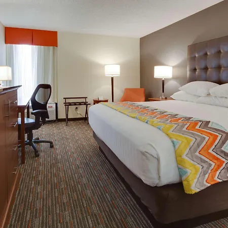 Drury Inn & Suites Columbia Stadium Boulevard-2