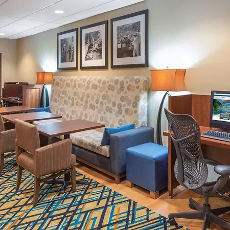 Hampton Inn Columbia-3