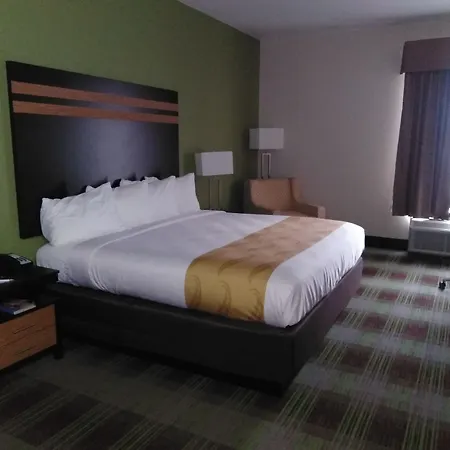 Quality Inn & Suites Mount Vernon-2
