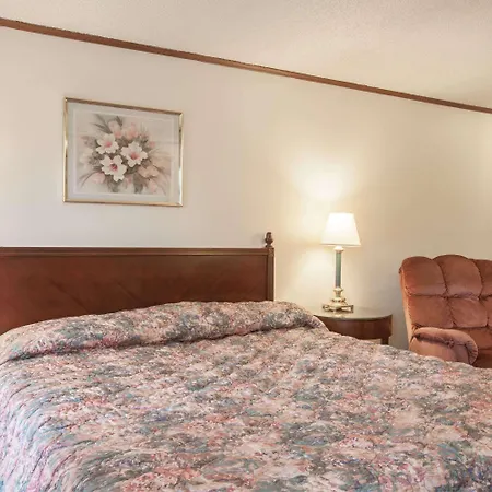 Knights Inn Greensburg-2