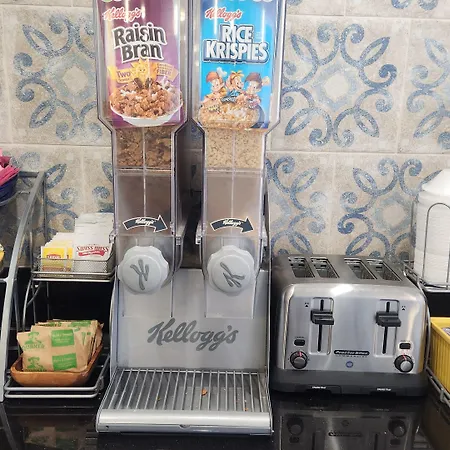 Days Inn By Wyndham Los Lunas-2
