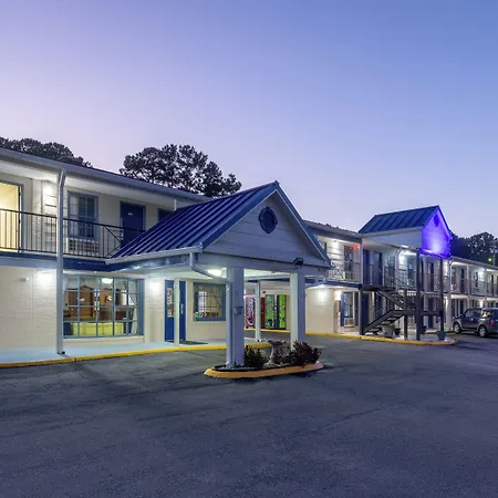 Days Inn By Wyndham Lincolnton-3