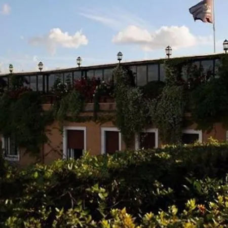 Grand Hotel Plaza-2