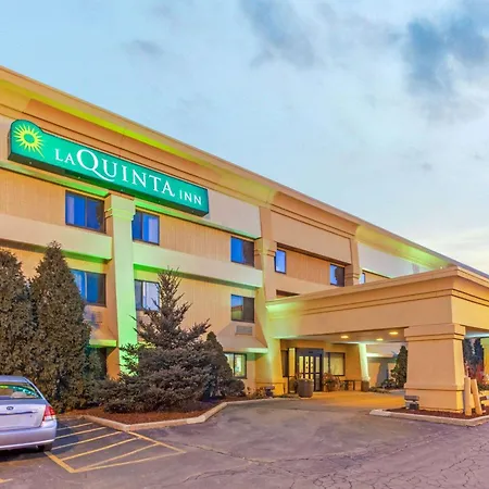 La Quinta Inn By Wyndham Milwaukee Airport / Oak Creek-3