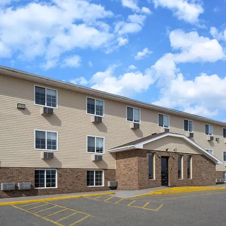 Super 8 By Wyndham Clinton-2