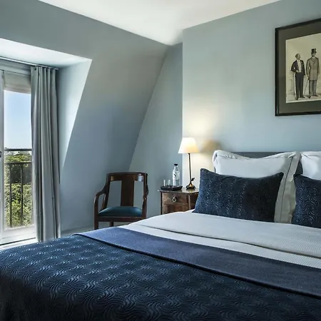 Hotel Brighton - Esprit De France-3