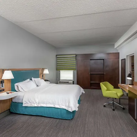 Hampton Inn Tuscaloosa - East-2