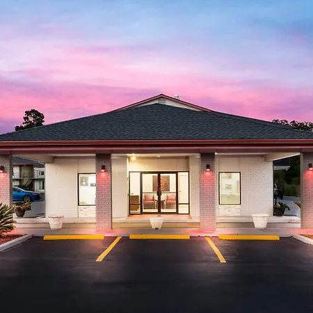 Red Roof Inn & Suites Thomasville-3
