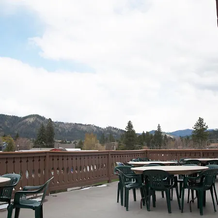 Fairbridge Inn & Suites Leavenworth-3