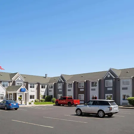 Baymont By Wyndham Boardman-2