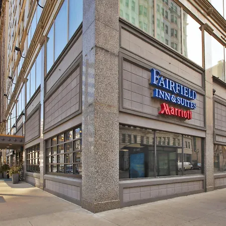 Fairfield Inn & Suites By Marriott Milwaukee Downtown-3