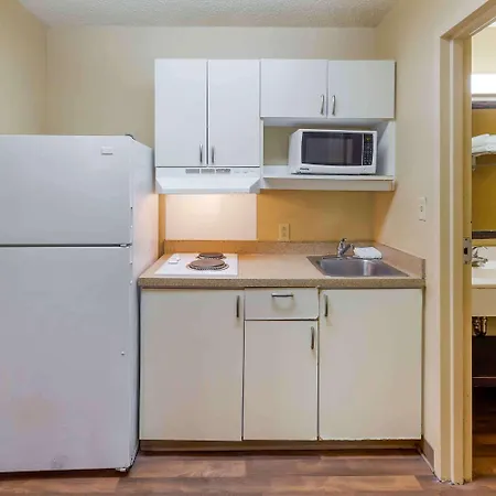 Extended Stay America Select Suites - Durham - University-2