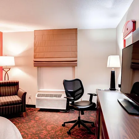 Hampton Inn St. Joseph-2