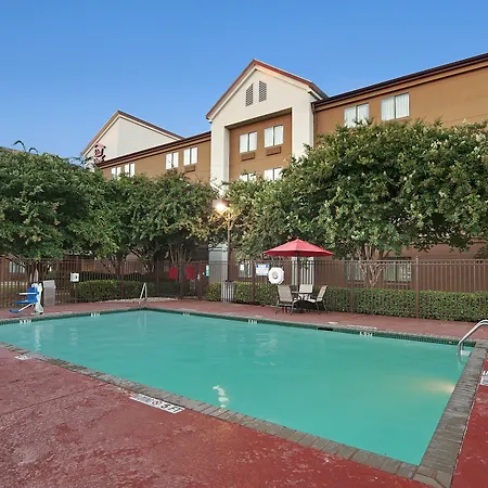 Red Roof Inn Plus Austin South - Airport-2