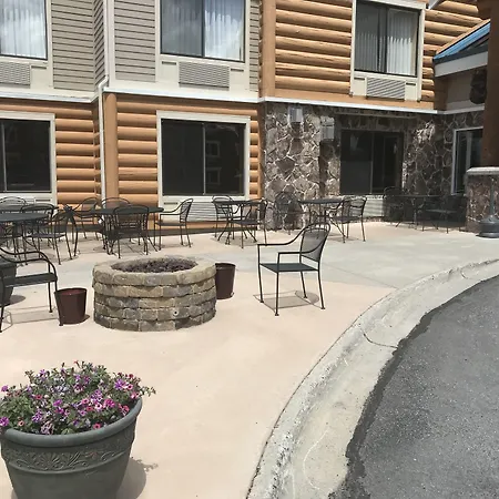 Clubhouse Inn-3