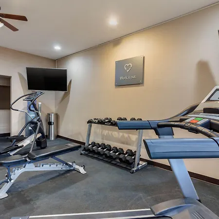 Comfort Suites Omaha East-Council Bluffs-3