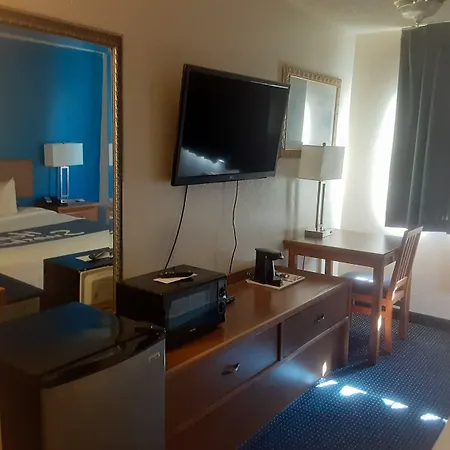 Days Inn By Wyndham Pocatello University Area-2