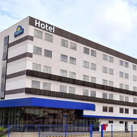Days Inn By Wyndham Cascavel-3